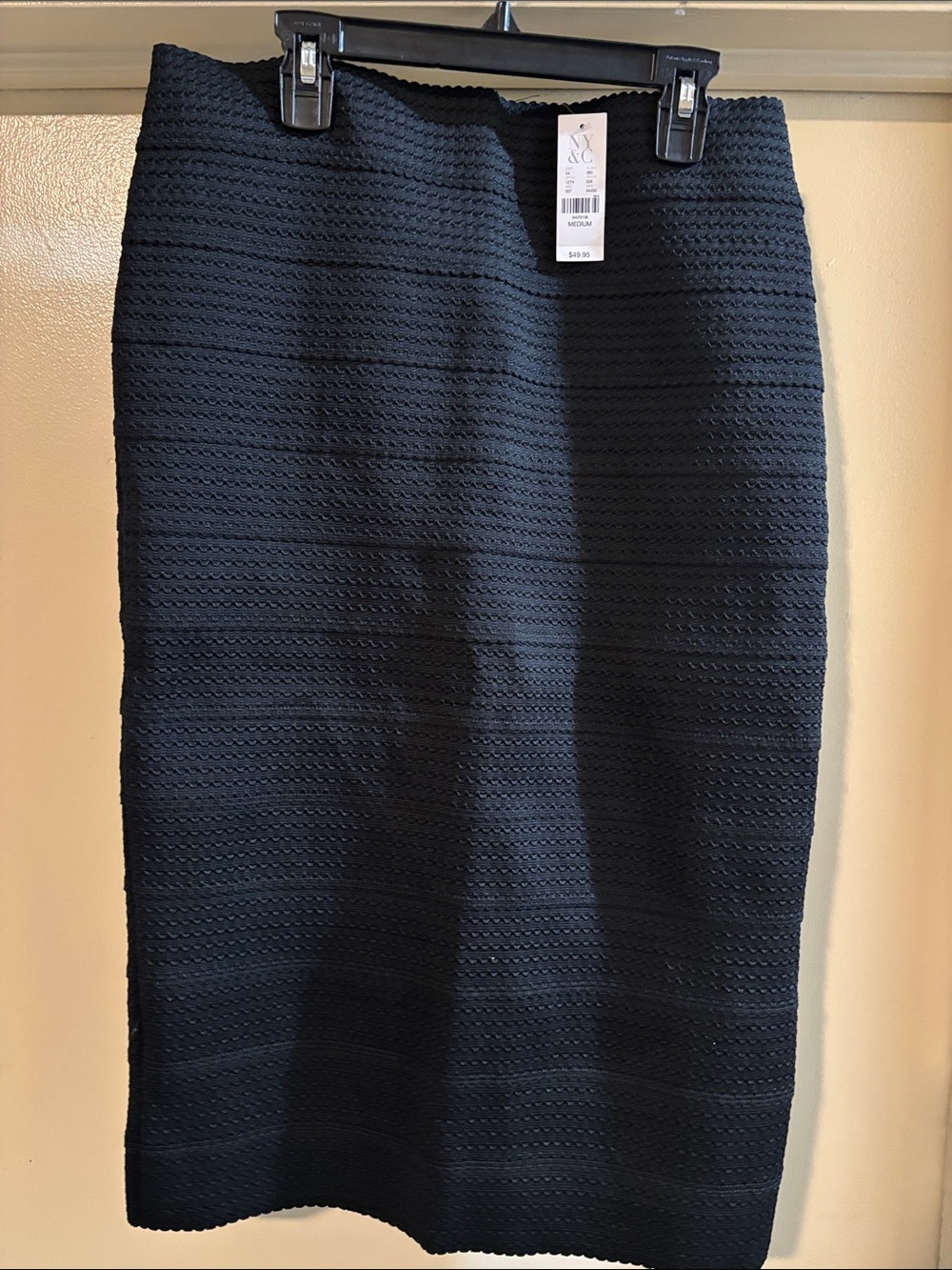 New York & Company Black Textured Pencil Skirt NWT Size M